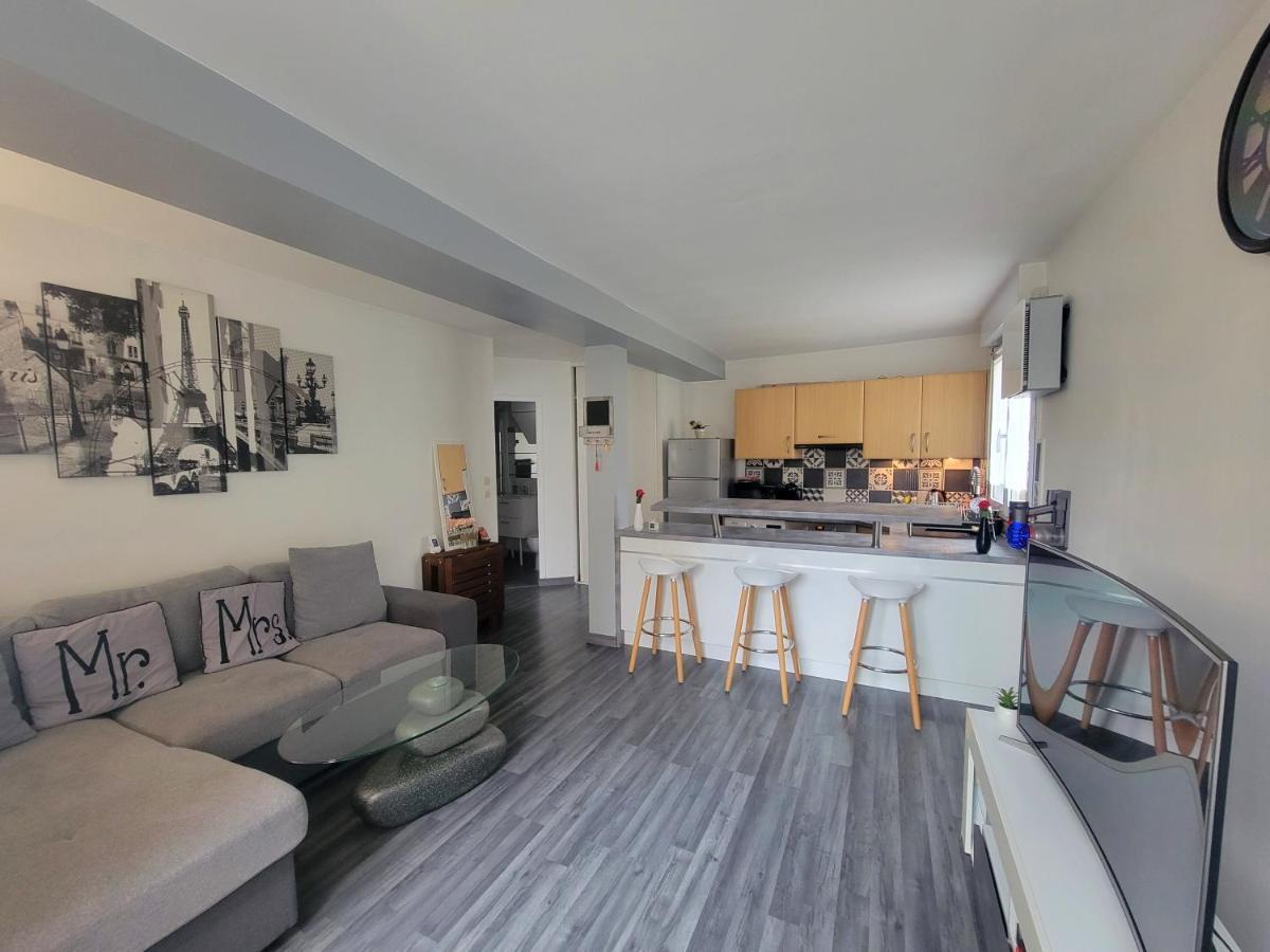 Superbe Appartement Avec Jardin Proche Versailles Saint-Cyr-lʼÉcole Eksteriør bilde